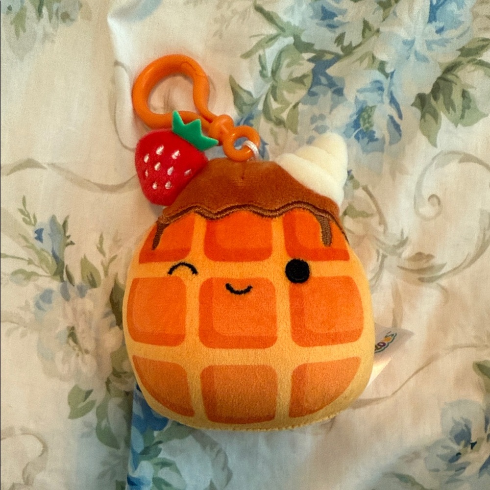 Squishmallow Keychain Waffle